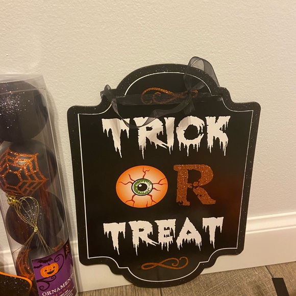 Halloween Tree Decorating Bundle - Picture 7 of 11